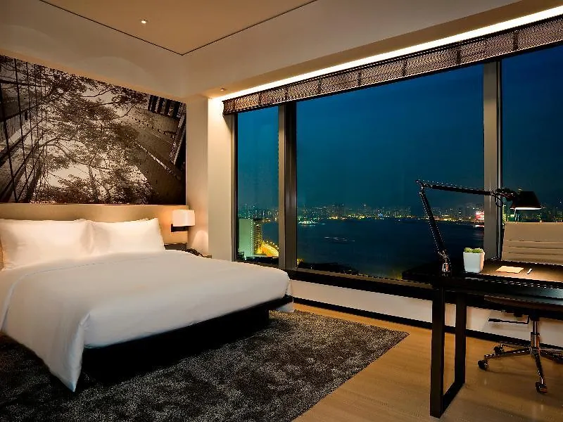 East Hong Kong Hotel 5*,